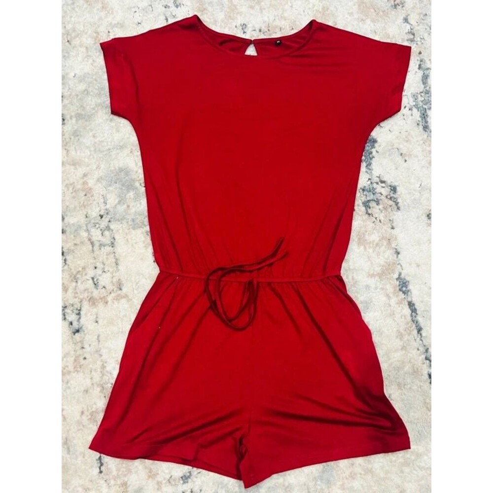 Women’s Medium Red Tie-Waist Romper Short Sleeve Keyhole Back